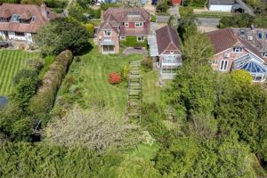 Photo 14- click for photo gallery